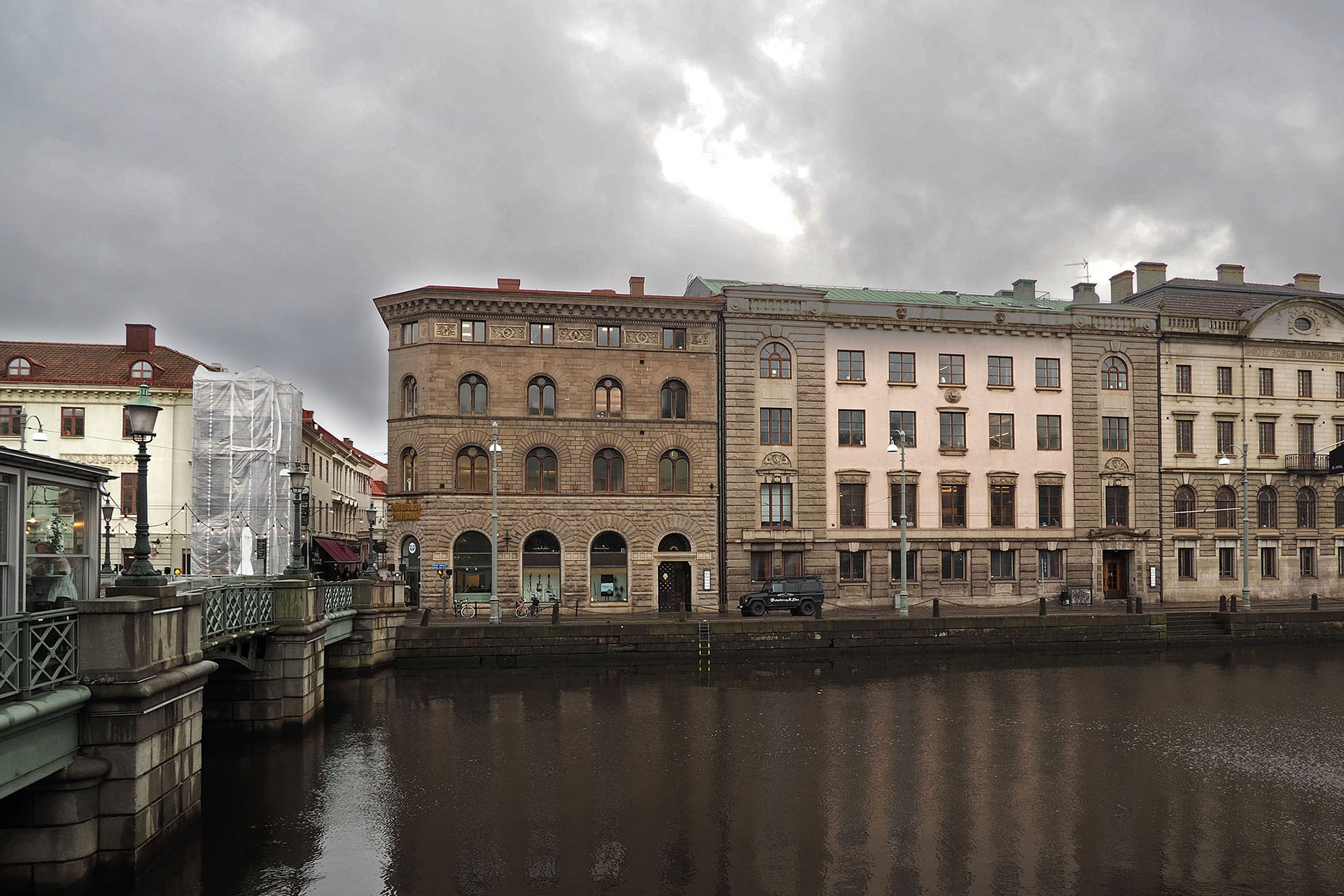 Innergårdsrenovering på Södra Hamngatan